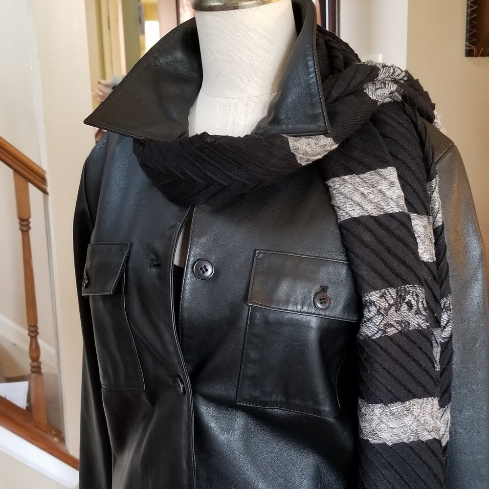 Jacket - Picture 3 of 3